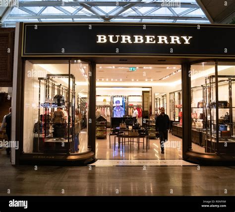 burberry istanbul mağazaları|burberry us website.